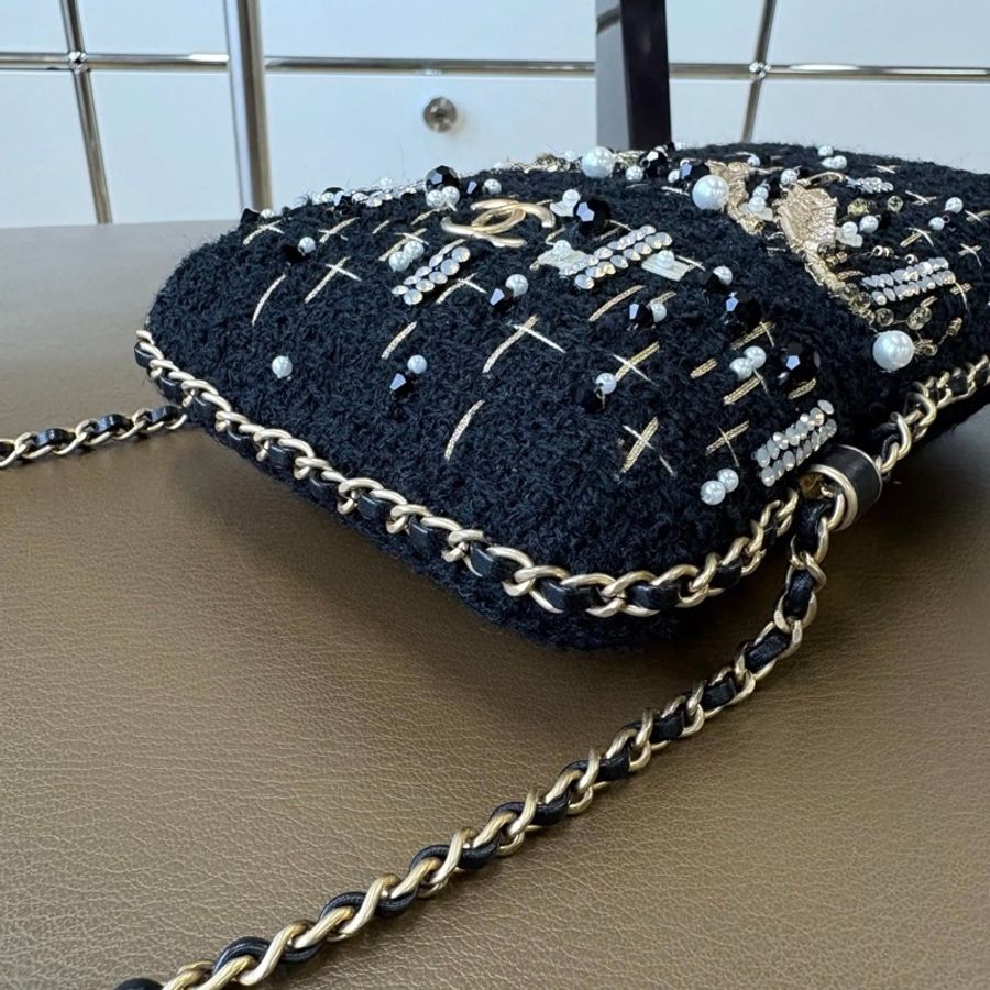 Chanel香奈兒 20A高級手工坊黑色金麥穗釘珠毛呢刺繡手機包鏈條包-11