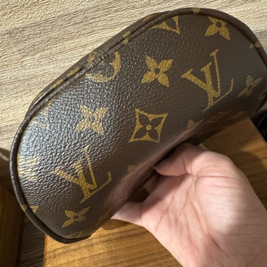 100% LV Mini Bumbag 芯片M82335-1