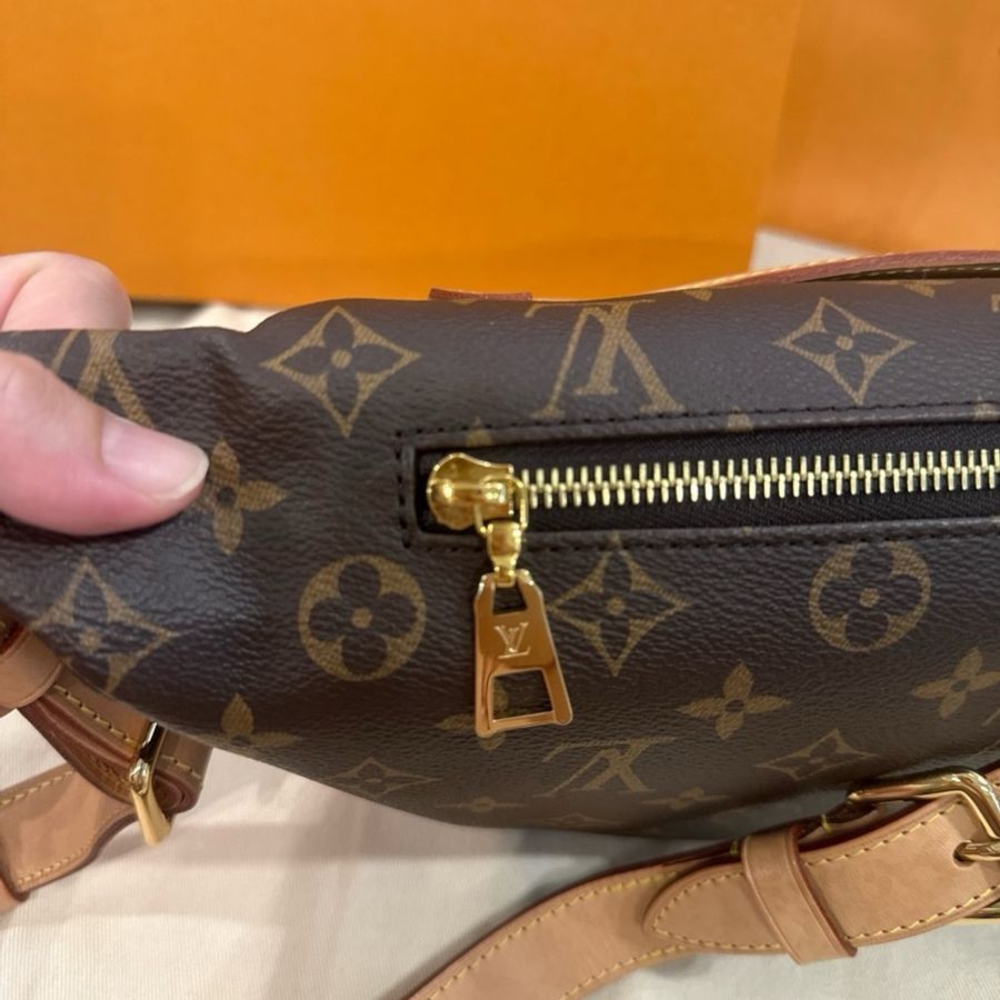 LV Bumbag 停產絕版老花胸腰包 M43644-8