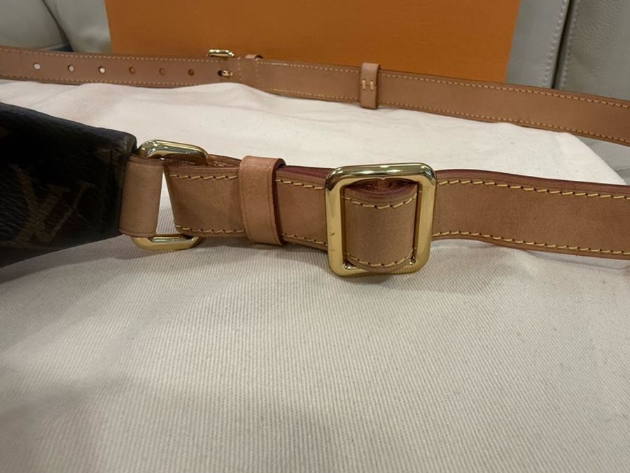 LV Bumbag 停產絕版老花胸腰包 M43644-27