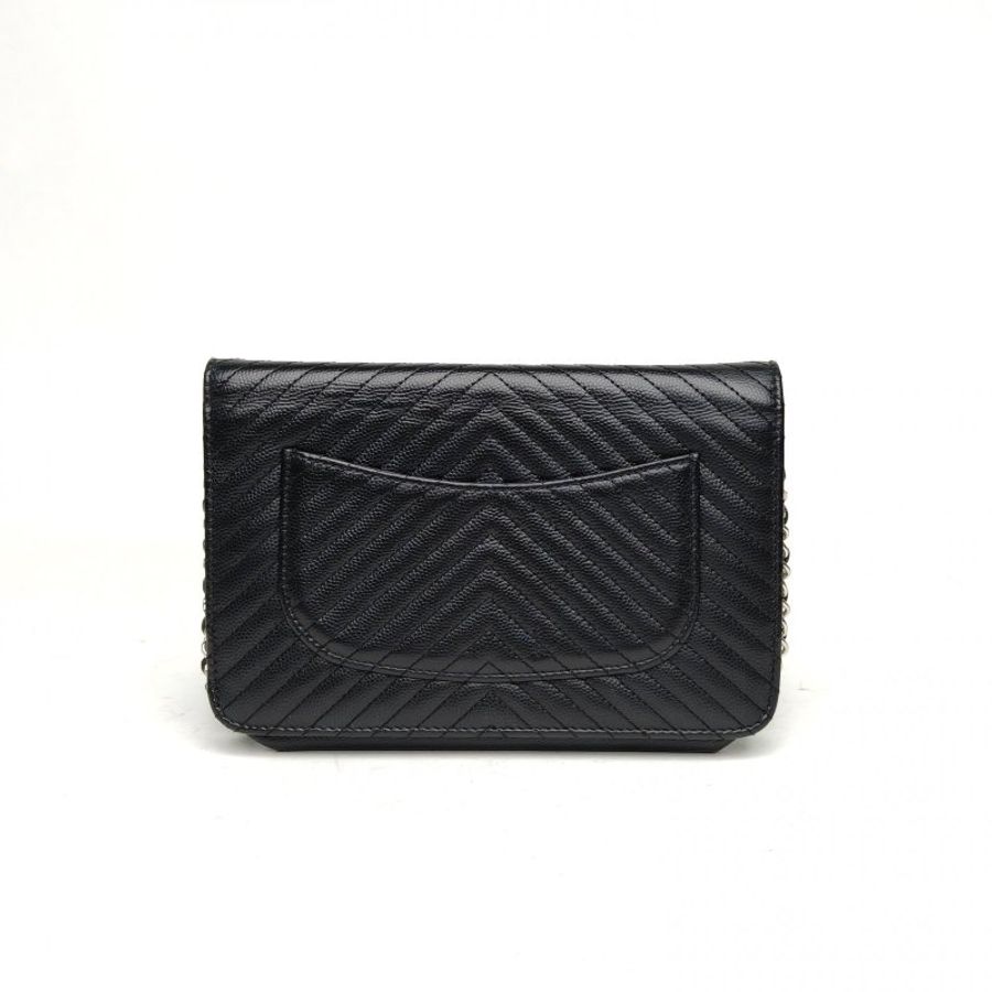 CHANEL CFWOC19黑色荔枝牛皮22開銀扣V紋肩背包-2