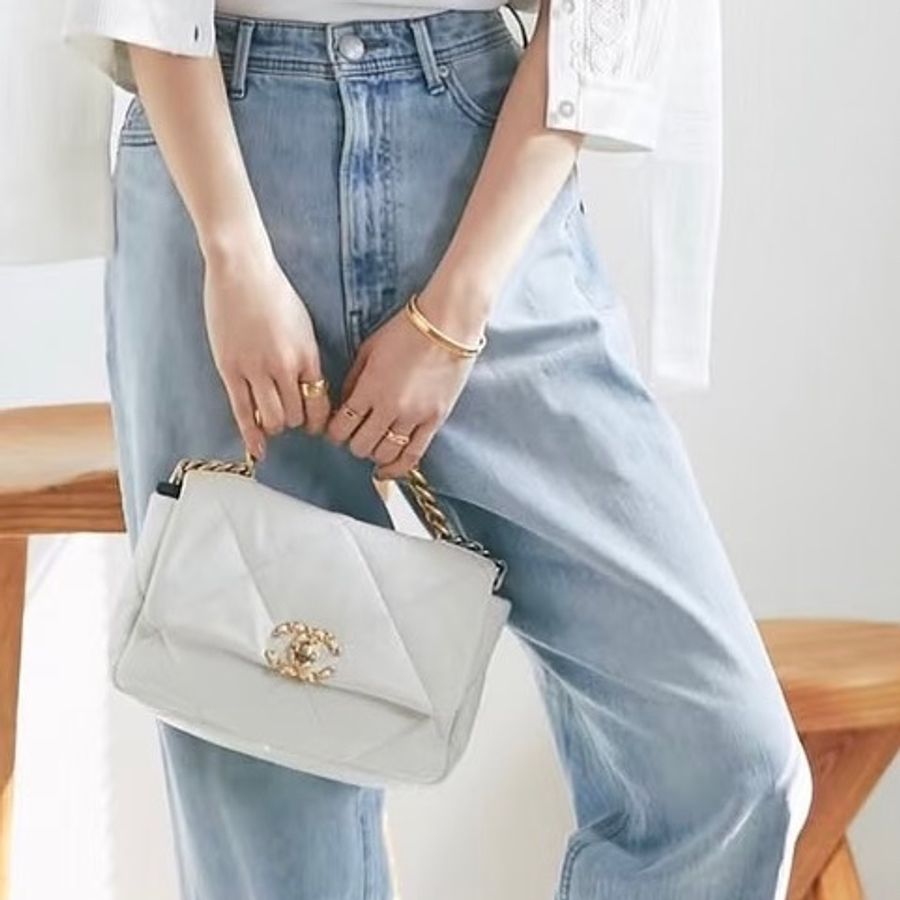 CHANEL香奈兒 白色小號19bag🪿🪿黑金白鏈美滋滋的-8