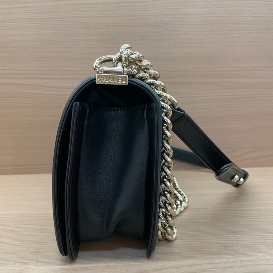 Chanel 黑金 LEBOY 羊皮 2018年 24開 中號 菱格金扣鏈條包 有卡 有塵袋 無盒子 尺寸底長25*高15*寬8*-2