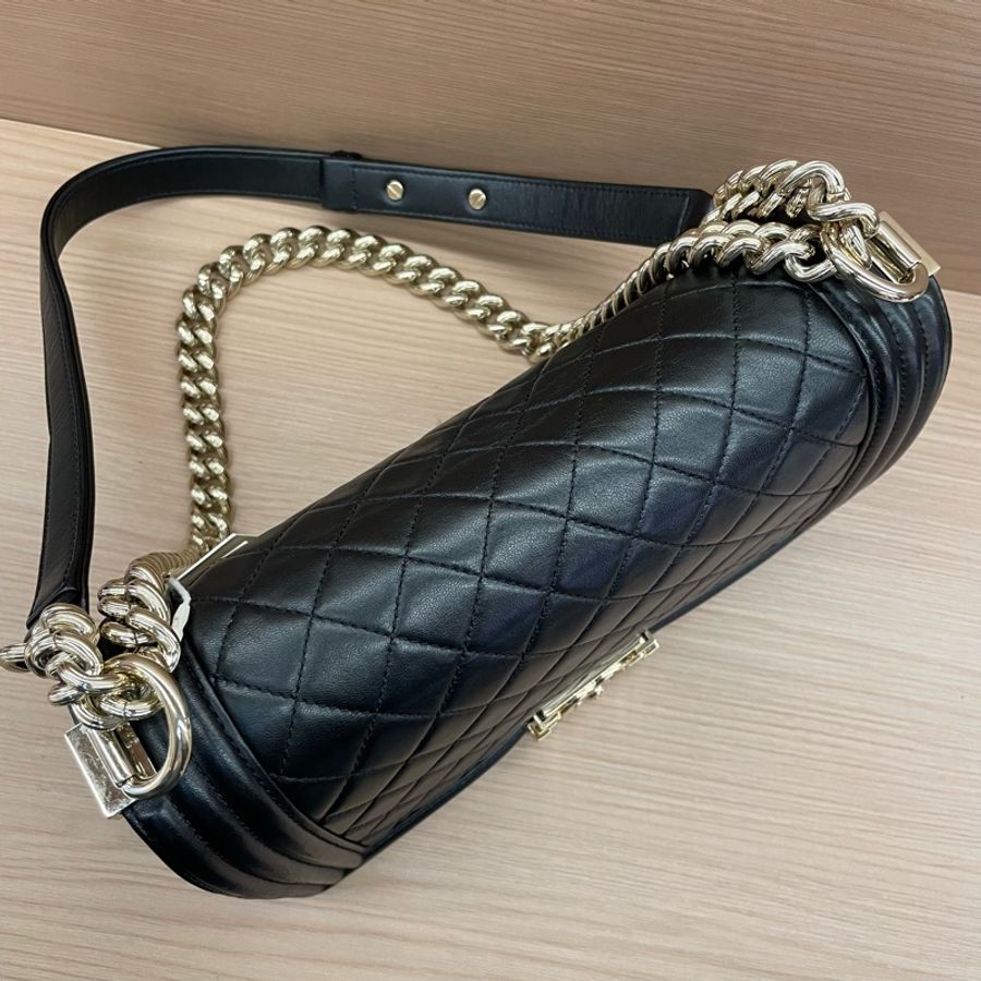 Chanel 黑金 LEBOY 羊皮 2018年 24開 中號 菱格金扣鏈條包 有卡 有塵袋 無盒子 尺寸底長25*高15*寬8*-4