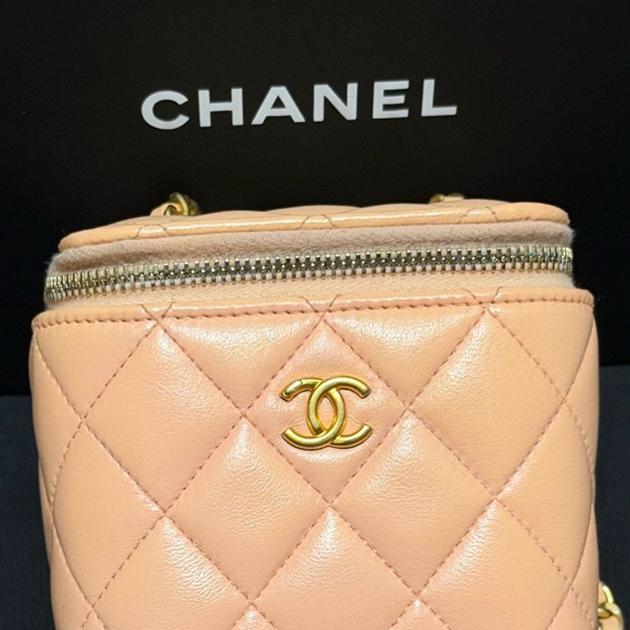 【96新 ✨ 全網最低價!】Chanel 香奈兒 裸粉色 羊皮 金球 小盒子 化妝盒 (大全套可送禮❗️)-31