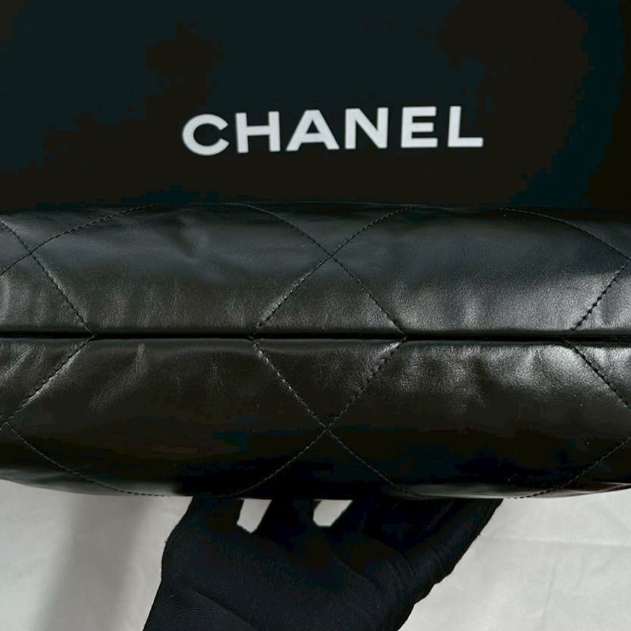 CHANEL香奈兒22bag SoBlack中號芯片款 24年閒置-12