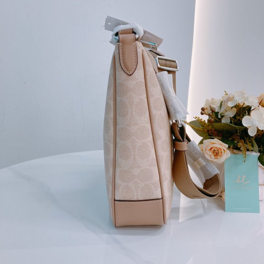 MS0654 Coach 蔻馳半月形拉鍊肩帶包包 Ellie File with Stripe Bag 26cm Canvas-3