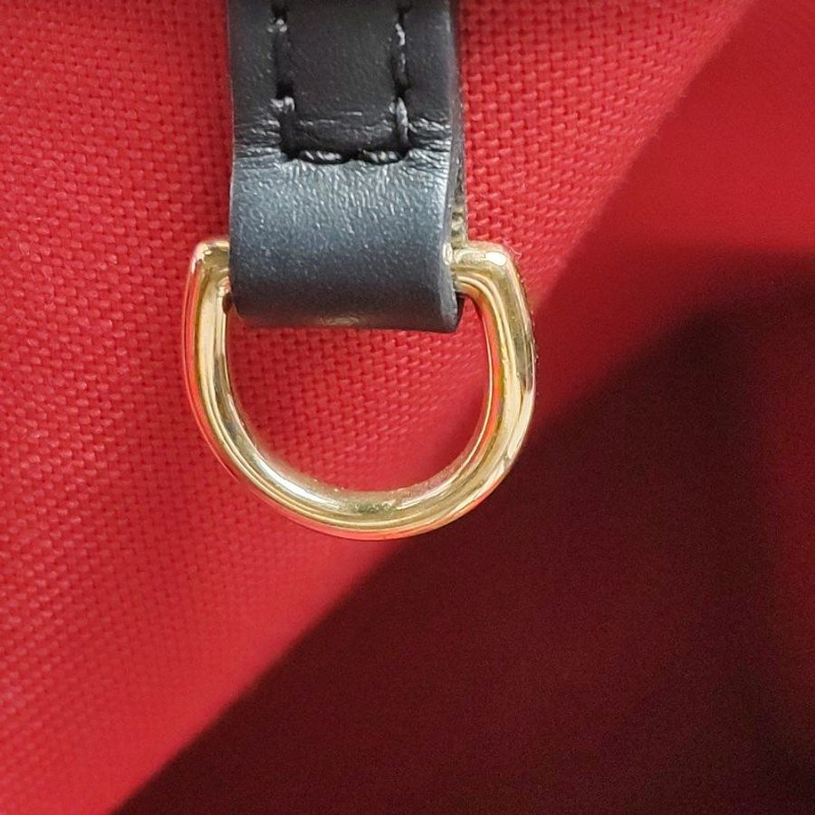 Louis Vuitton (LV) Onthego中型牛皮Gaint Monogram單肩包晶片款-11