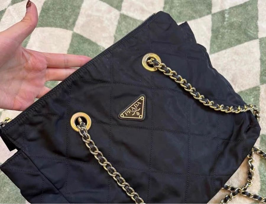 Prada/普拉達 降落傘鏈條單肩包黑色 金扣-2