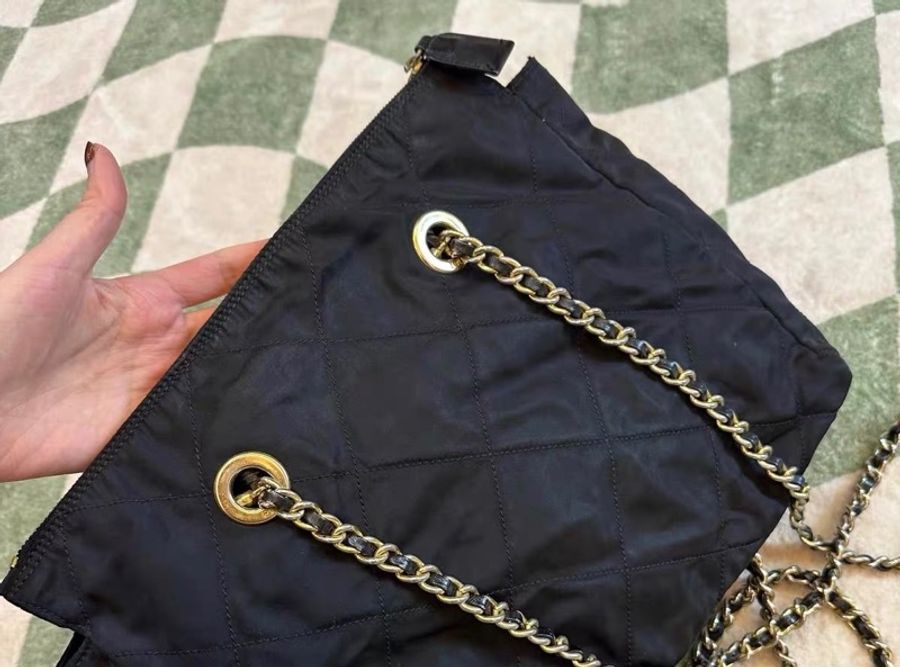 Prada/普拉達 降落傘鏈條單肩包黑色 金扣-3