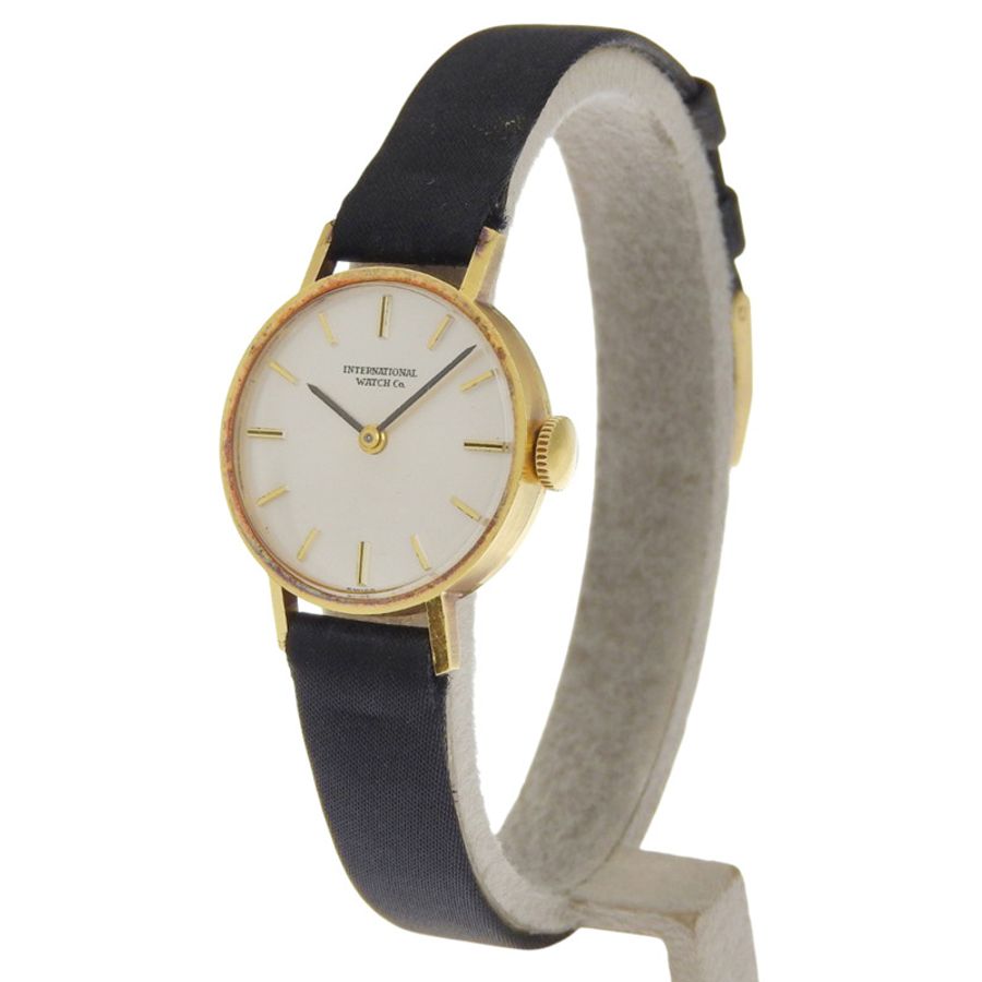 國際手錶公司(IWC)復古手錶,41型機芯,18K黃金錶殼,皮革錶帶,手動上鍊,模擬顯示,銀色錶盤,女士款。-1