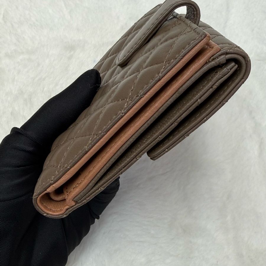 CHANEL香奈兒卡包 方形半口蓋錢包 駝色金扣 菱格紋羊皮零錢包-4