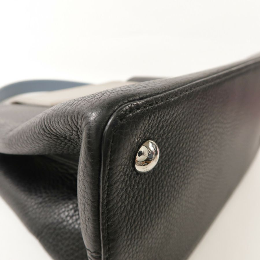 LOUIS VUITTON 牛皮皮革Capucines MM手挽袋-11