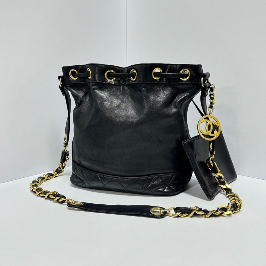 【極新🎁】 Chanel 黑金羊皮 水桶包 （專櫃223,000）-1