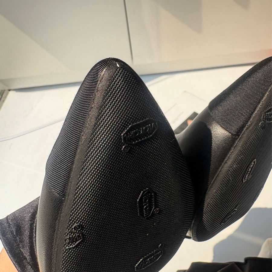 Chanel 黑皮珍珠高根穆勒鞋-9