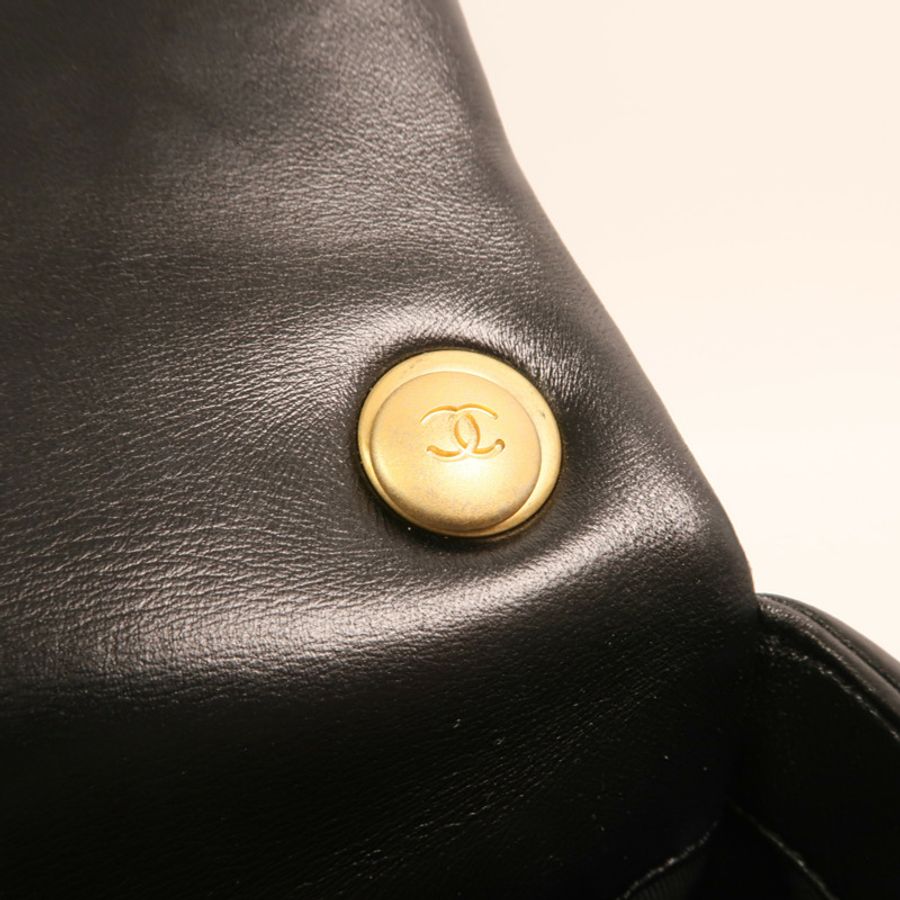 CHANEL 羊皮皮革Flap Bag金扣鏈帶肩背袋-15