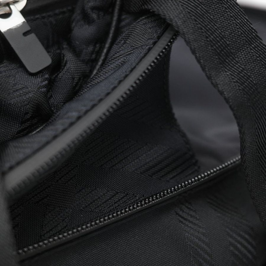 Burberry 博柏利 黑色尼龍 後背包 雙肩包-24