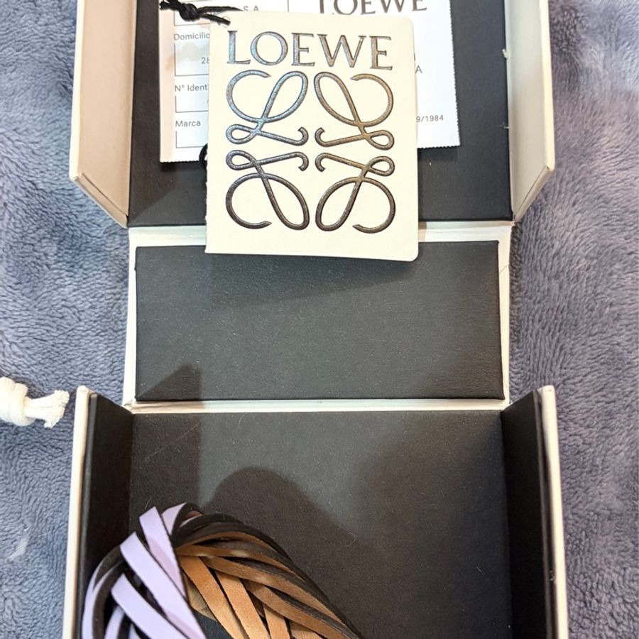 全新❤️Loewe 皮質編織手環❤️-4