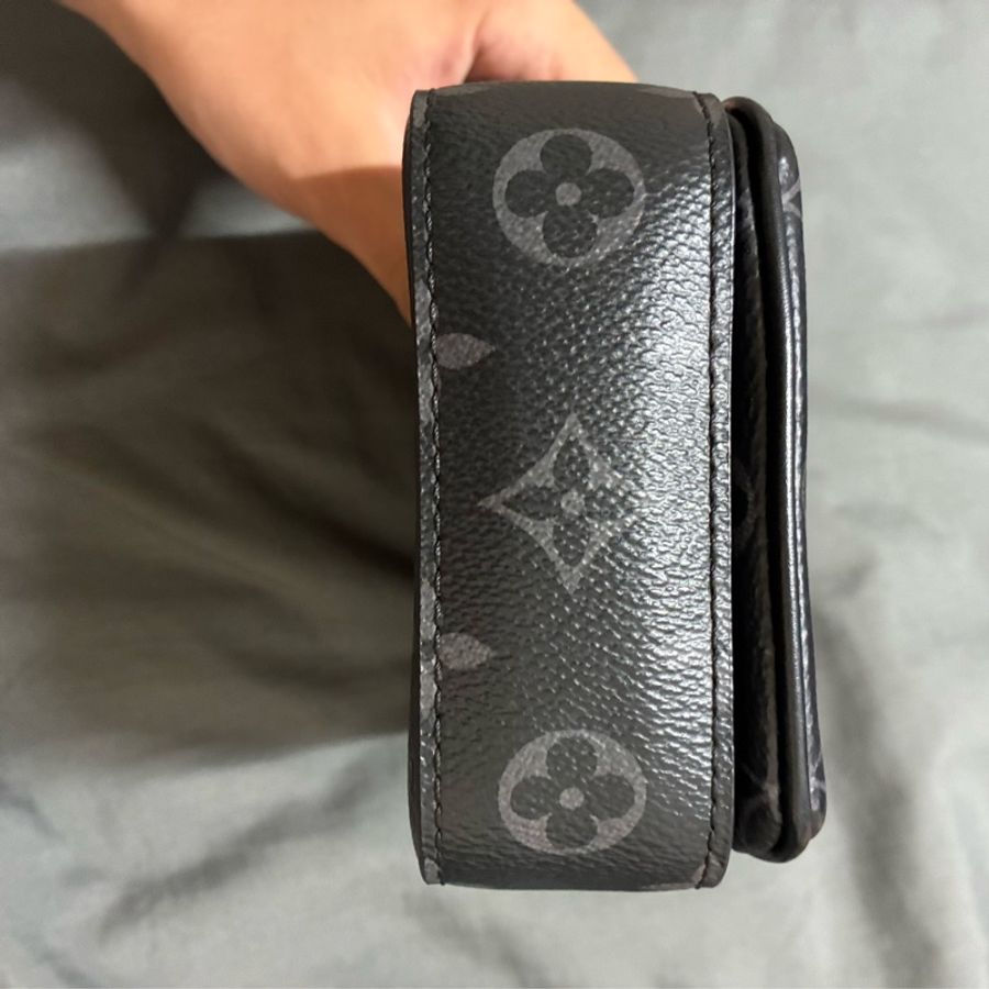 Lv s-lock黑色老花側背包-8