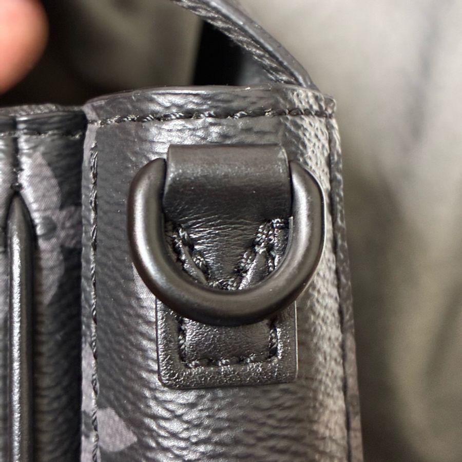 Lv s-lock黑色老花側背包-11