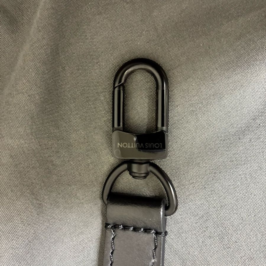 Lv s-lock黑色老花側背包-15