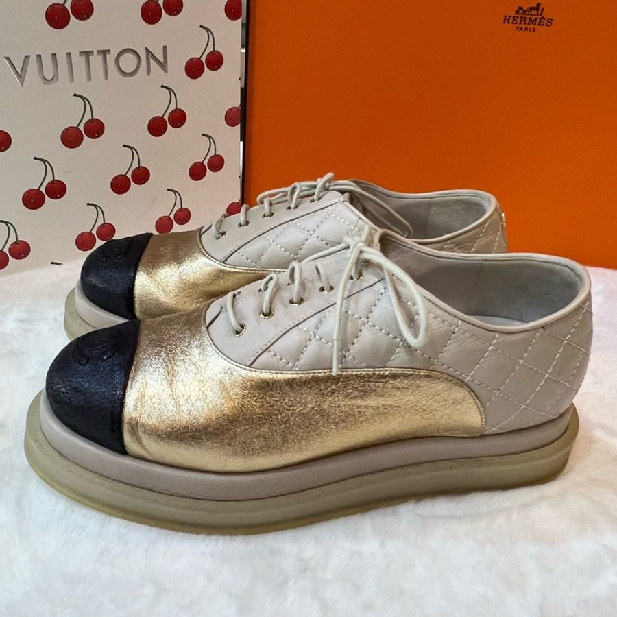 香奈兒/Chanel 黑金雙C珍珠厚底靴 35碼 🈚附件-0