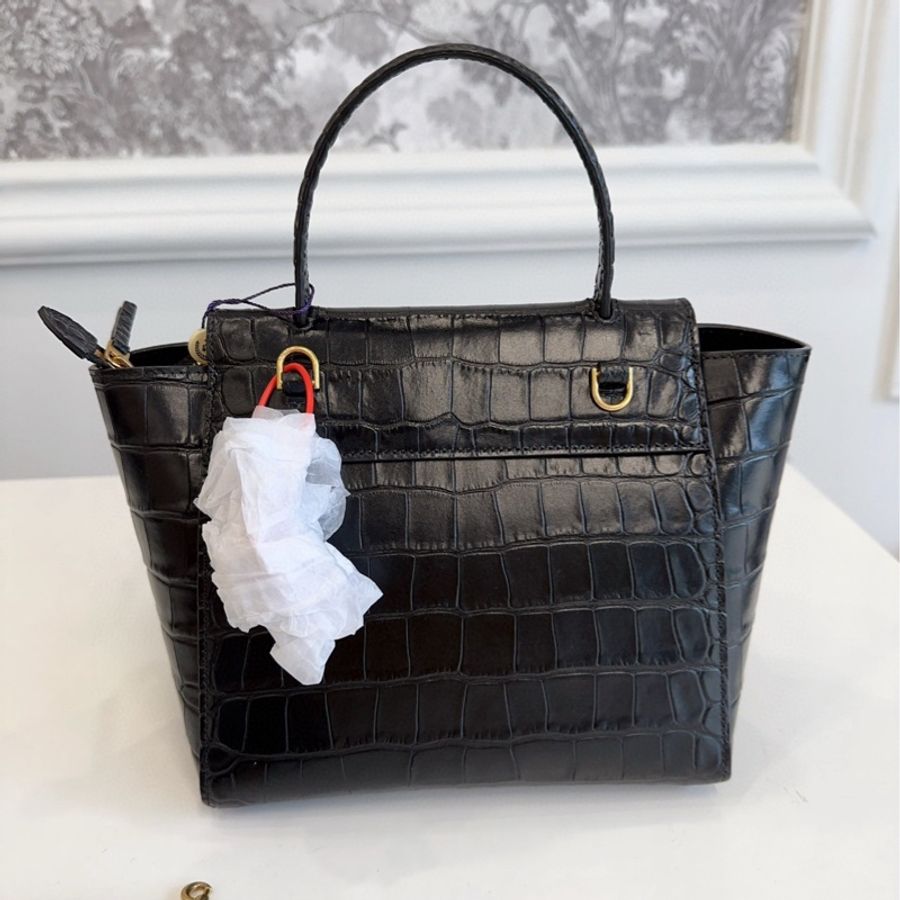 celine 賽琳 nano 鰐魚紋 鯰魚包 尺寸約20cm 附件:肩帶-3