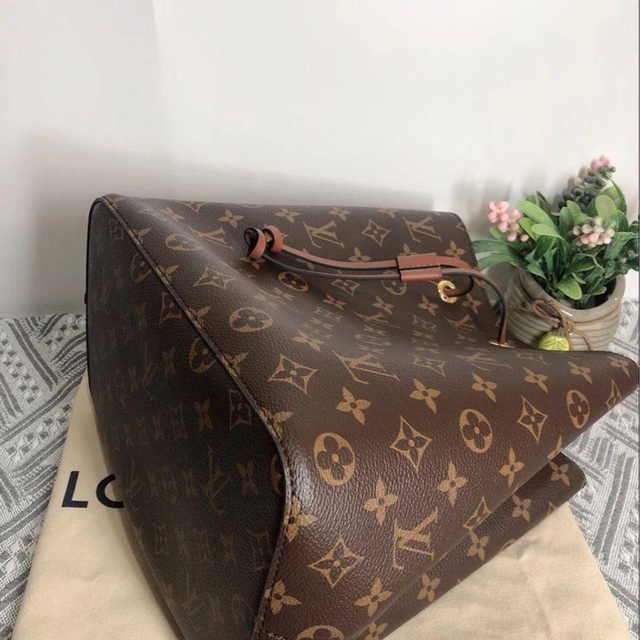 全新現貨  Lv 焦糖水桶  韓國桶-7