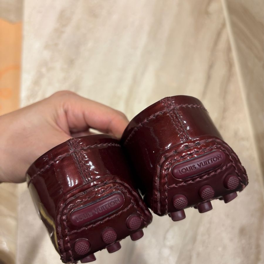 LV亮皮娃娃鞋-3