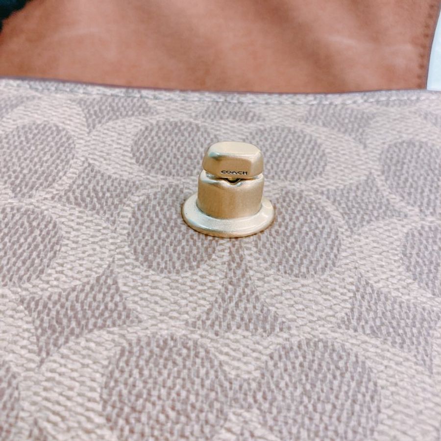 MS0663 Coach Cassie 17 Signature 3-Way Bag Canvas and Calfskin Tan x GHW-14