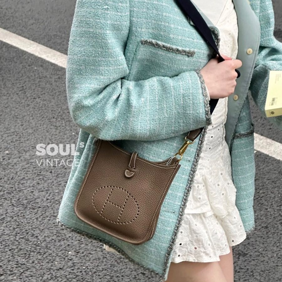 ✨Hermes mini Evelyne 大象灰金藍肩帶 99新 台灣購證 時尚與經典並存🤎-2