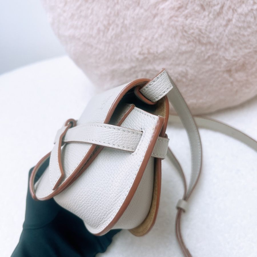 Loewe gate dual mini 淺米色-4
