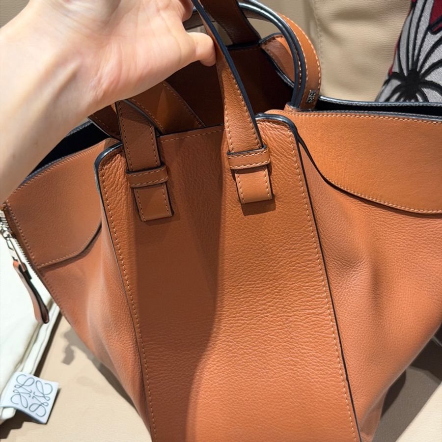 🈶購證❤️ loewe #hammock #吊床包 #焦糖色 #小號-9