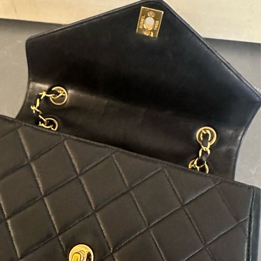 🩵MYMluxurybag🩵 Chanel 25cm 黑金 全皮 肩背袋 斜背袋-12