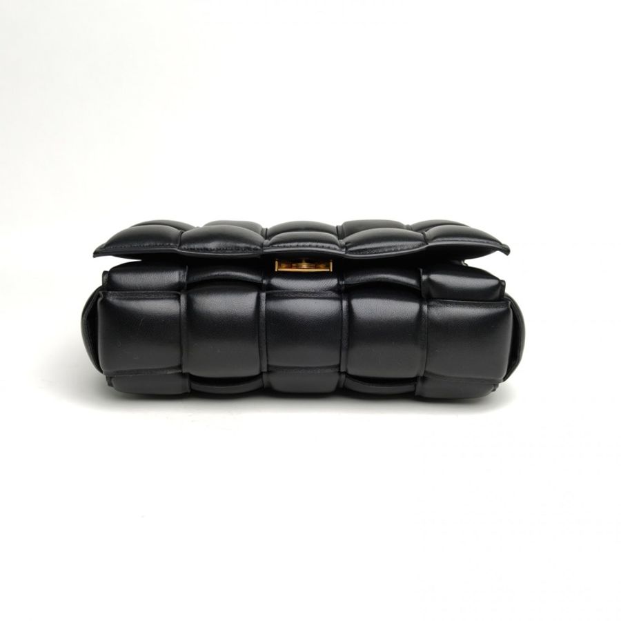 BOTTEGA VENETA CassettePadded加襯中號黑色羊皮-3