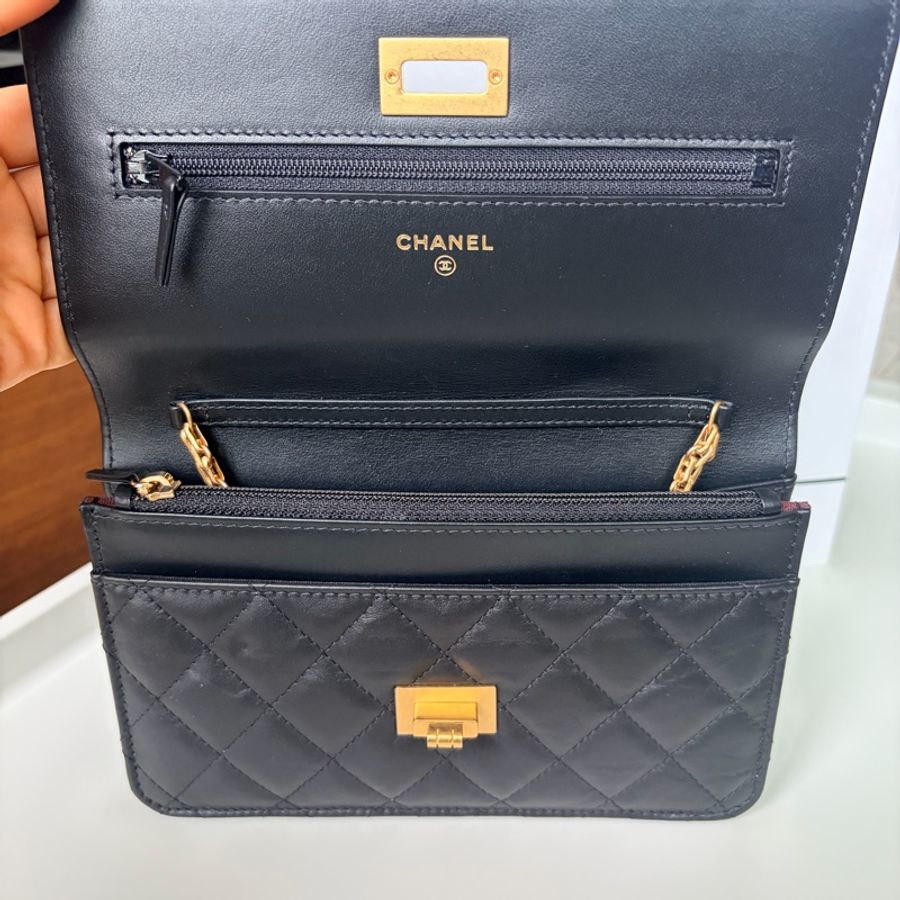 香奈兒Chanel 2.55 經典款黑金WOC(黑色、金釦)晶片款-3