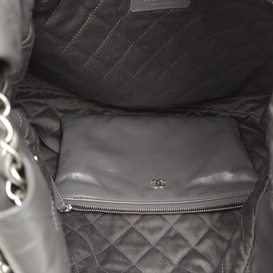 CHANEL 22BagTote托特包中號灰色牛皮晶片開銀扣-5