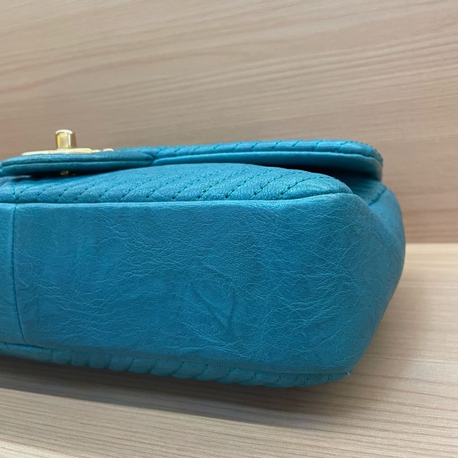 Chanel香奈儿 CF中号 蓝色金链 V纹牛皮 20開 單肩斜挎鏈條包 有塵袋 無卡無盒子尺寸底長26*高15*寬6*-9