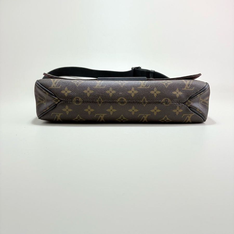 LOUIS VUITTON LV棕色老花郵差包 單肩包-4
