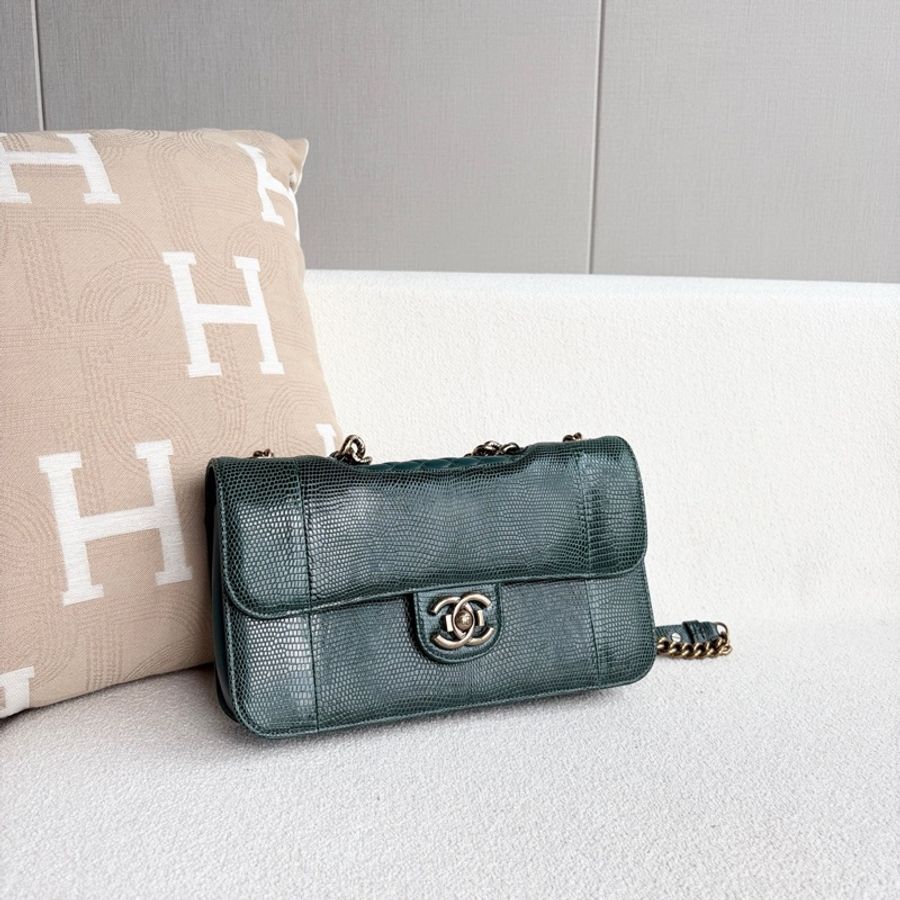 Chanel • 絕版孟買祖母綠蜥蜴皮金釦鏈條包 有卡✔️-6