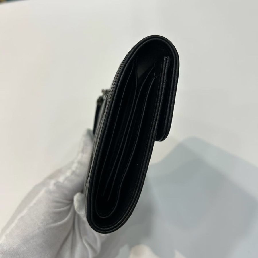 Chanel • 經典Le Boy黑銀羊皮三折短夾-6