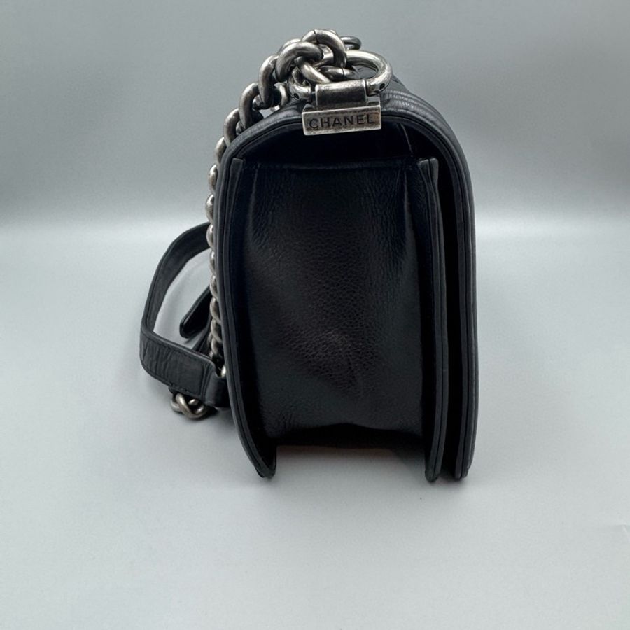 Chanel • 經典黑銀外縫線牛皮Le Boy 25 中號-3