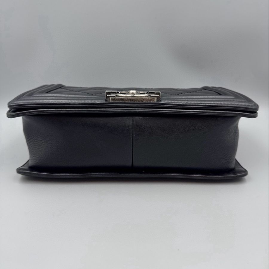 Chanel • 經典黑銀外縫線牛皮Le Boy 25 中號-5
