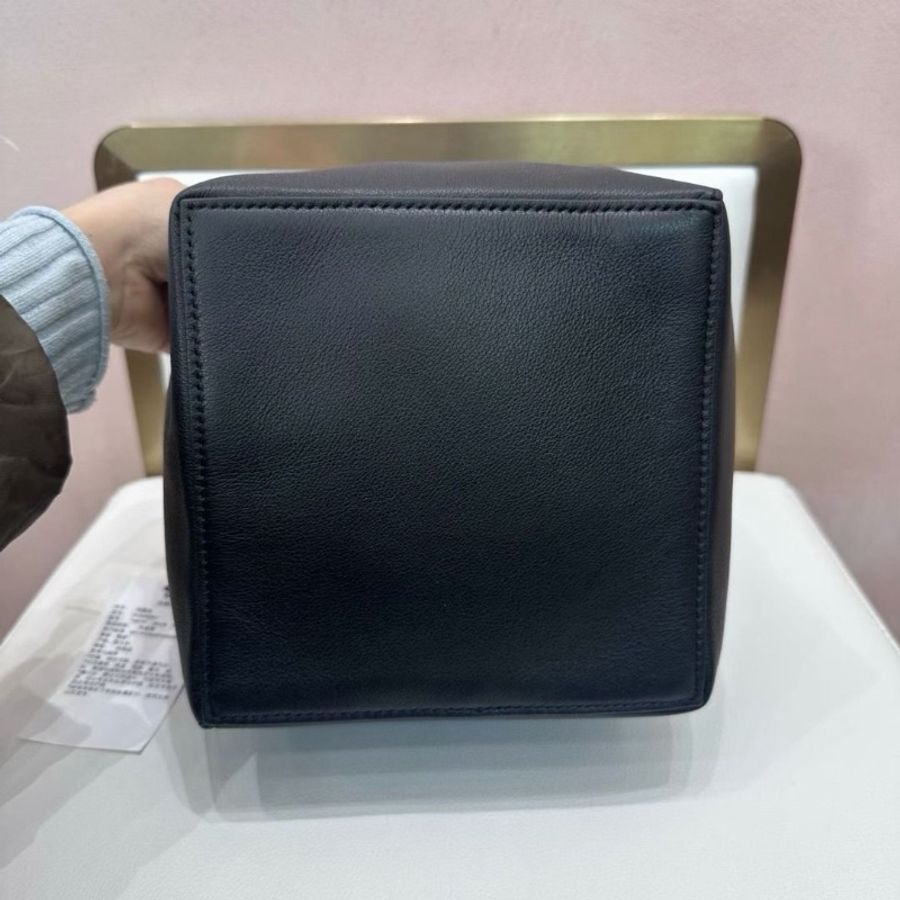 Balenciaga 黑色骰子包手提肩背包16*16*16 95新 配件塵袋-4