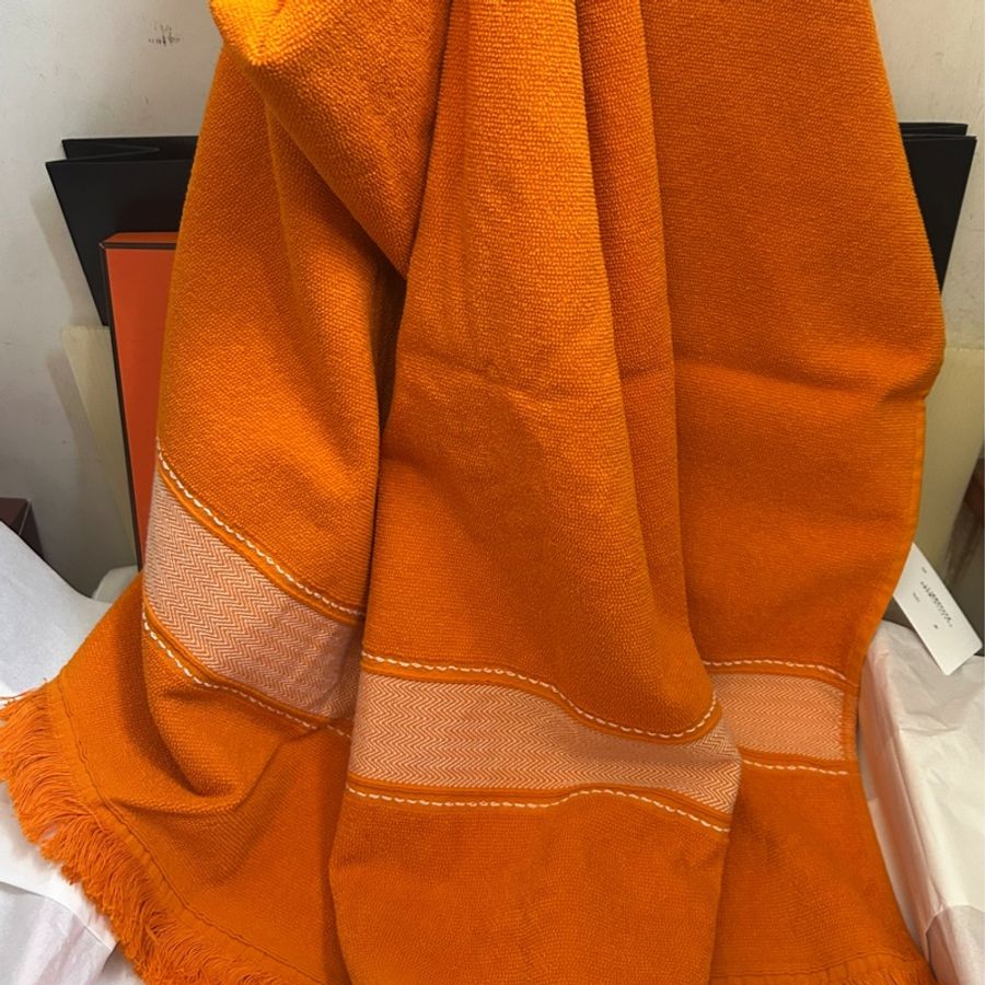 Hermes *100%純棉*經典色沙滩巾 (浴巾 )👩🏻🦰未使用全新品;尺寸約95*140cm-10