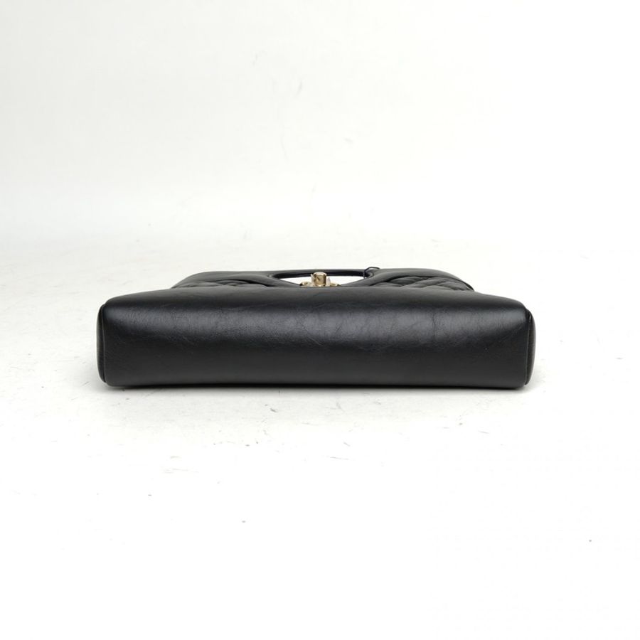 CHANEL 31Bag24B黑色羊皮晶片開金扣-3