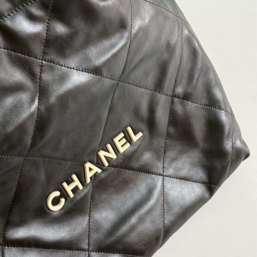 99新🆕 Chanel 香奈兒 22 Bag 小號 黑色金釦 (白字logo)-8