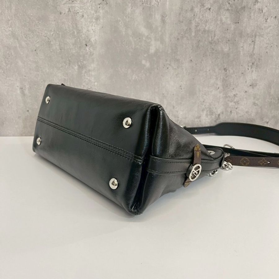 Louis Vuitton LV Carryall BB黑武士-5