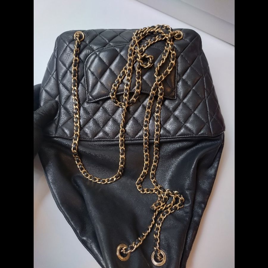 Chanel金鍊雙帶直式黑皮革後背包-28