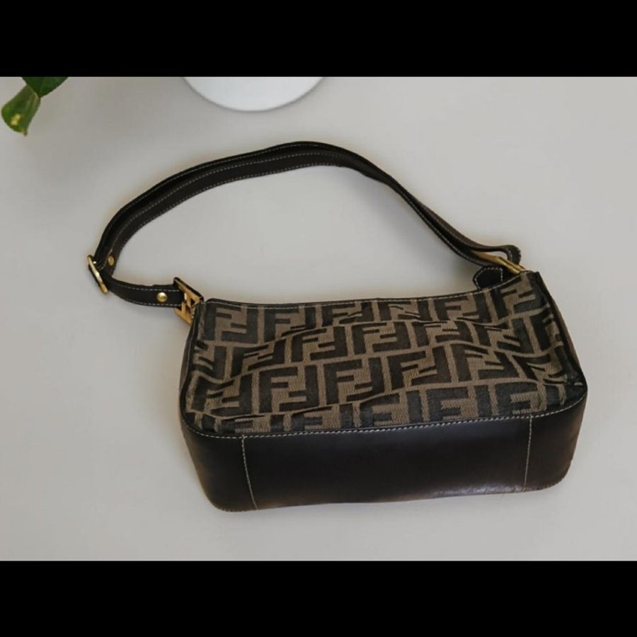 FENDI 經典優雅肩背包 手提包 有附長背帶 零錢包-2